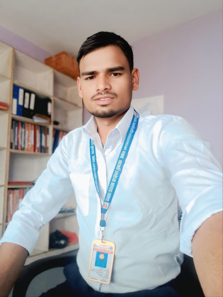 पुष्प वि क